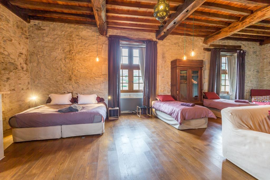 Saint-Esteben Les Fous Du Village المظهر الخارجي الصورة